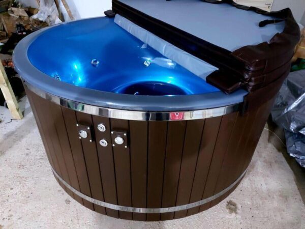 WhatsApp Image 2025-12-20 at 14.59.14 Jacuzzi