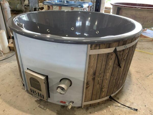 WhatsApp Image 2025-12-20 at 14.59.17 (1) Jacuzzi